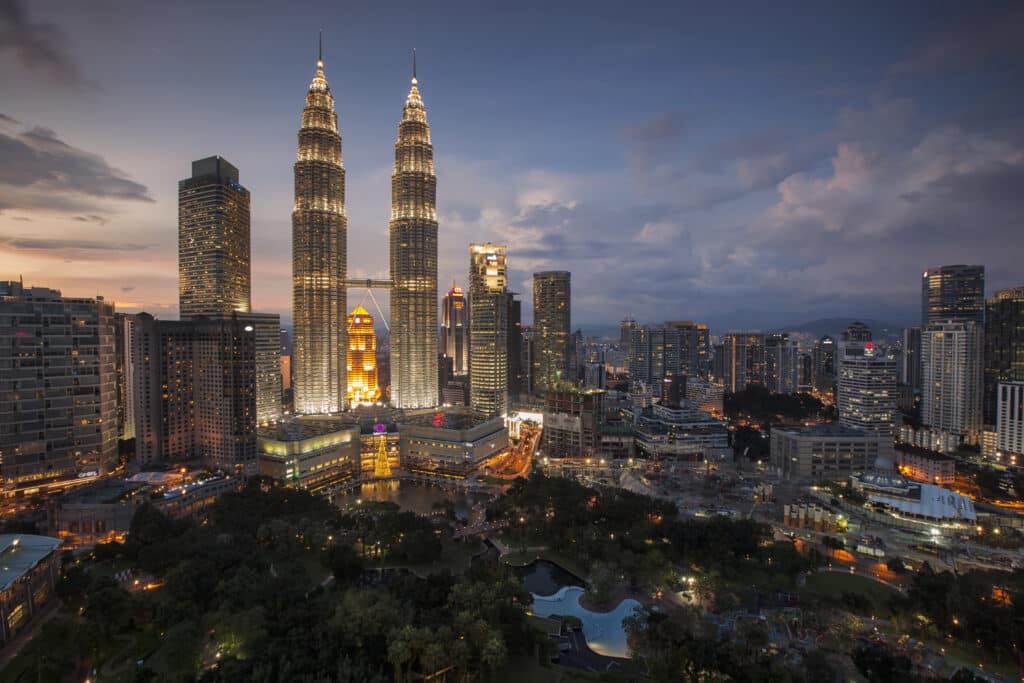 stadslandschappen: Stadsfotografie van de Petronas Twin Towers in Kuala Lumpur, Maleisië