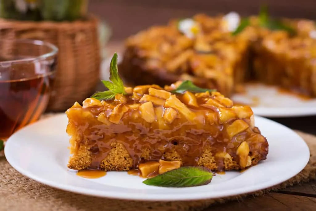 De Kunst van Foodfotografie: Tips en Technieken voor Beginners 7 Foodfotografie-appeltaart-caramel