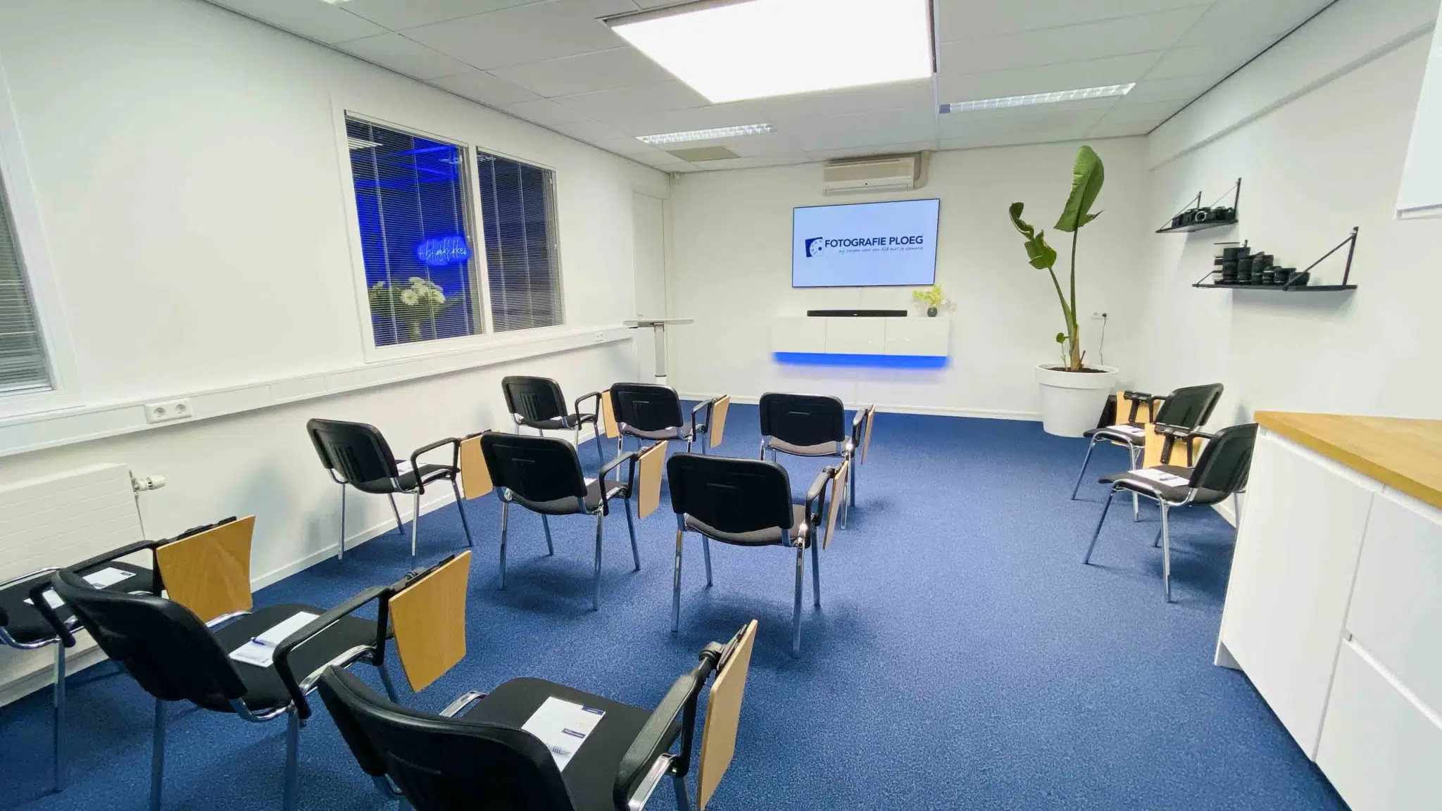 Fotografie Ploeg Benelux B.V. studio alblasserdam 6513 1 2048x1152 1